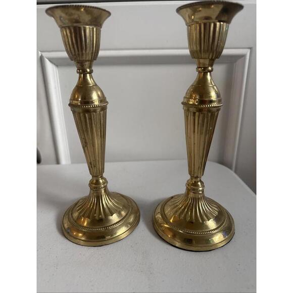 Vintage brass candlesticks set of two, 7.5 inches - Picture 1 of 15